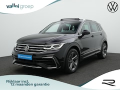 Volkswagen Tiguan - 1.4 TSI 245 pk DSG eHybrid R-Line Business+ | Panoramadak | Leder | Geheugenstoelen | Rond