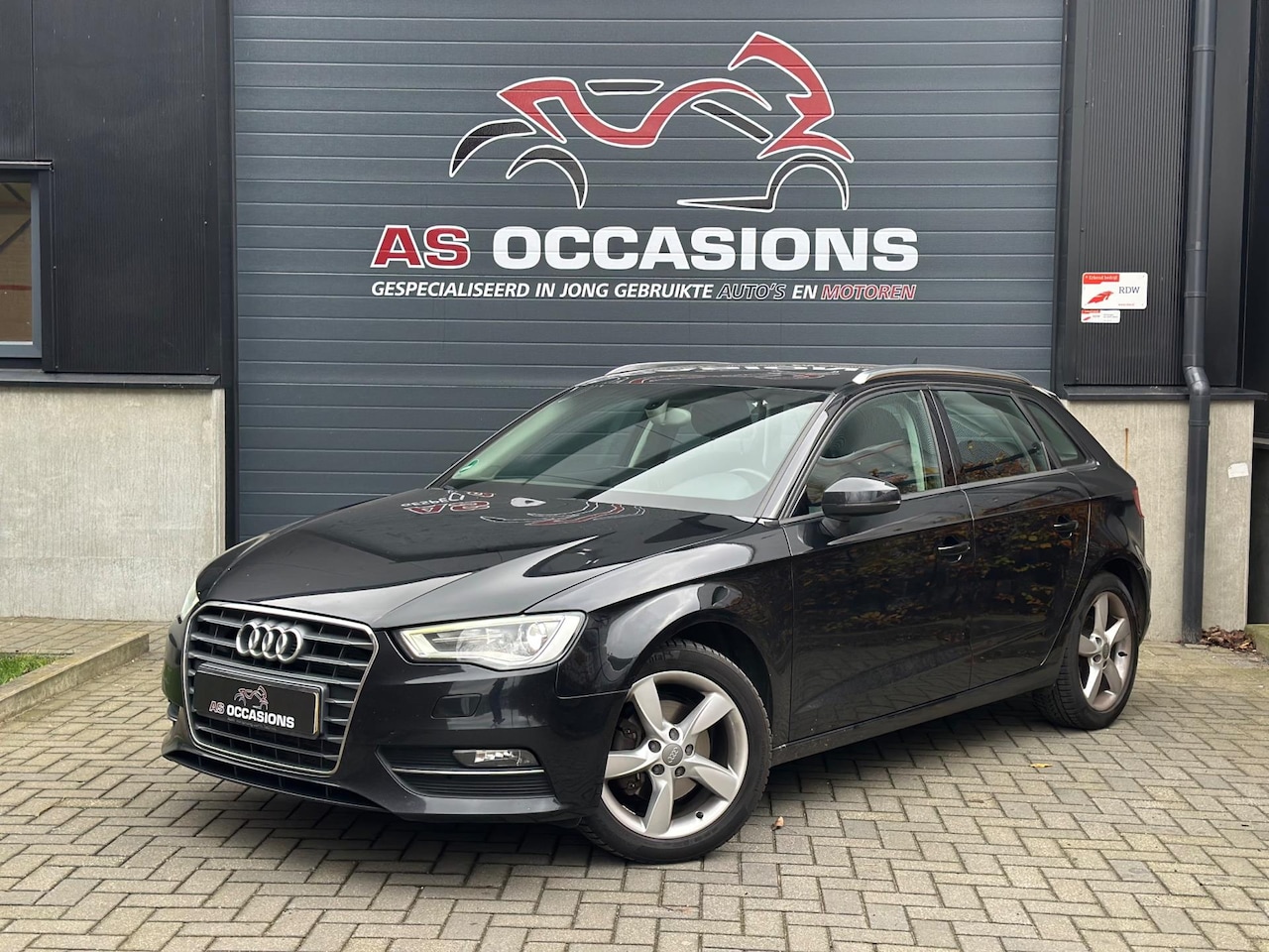 Audi A3 Sportback - 1.4 TFSI Ambiente Airco - Stoelverwarming - Cruise control - AutoWereld.nl