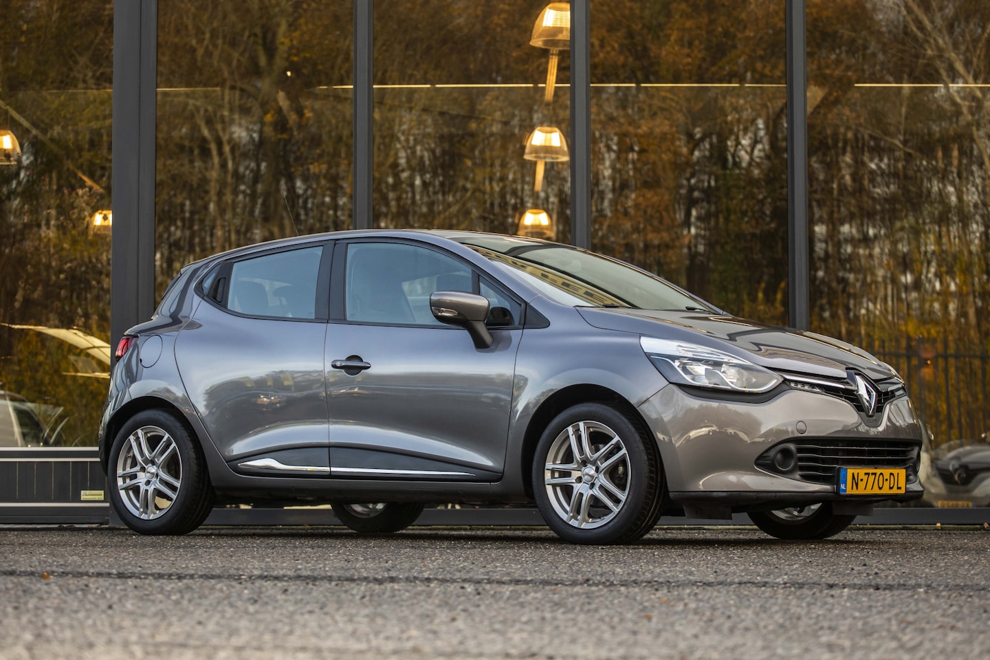 Renault Clio - 0.9 TCe Authentique 0.9 TCe Authentique - AutoWereld.nl
