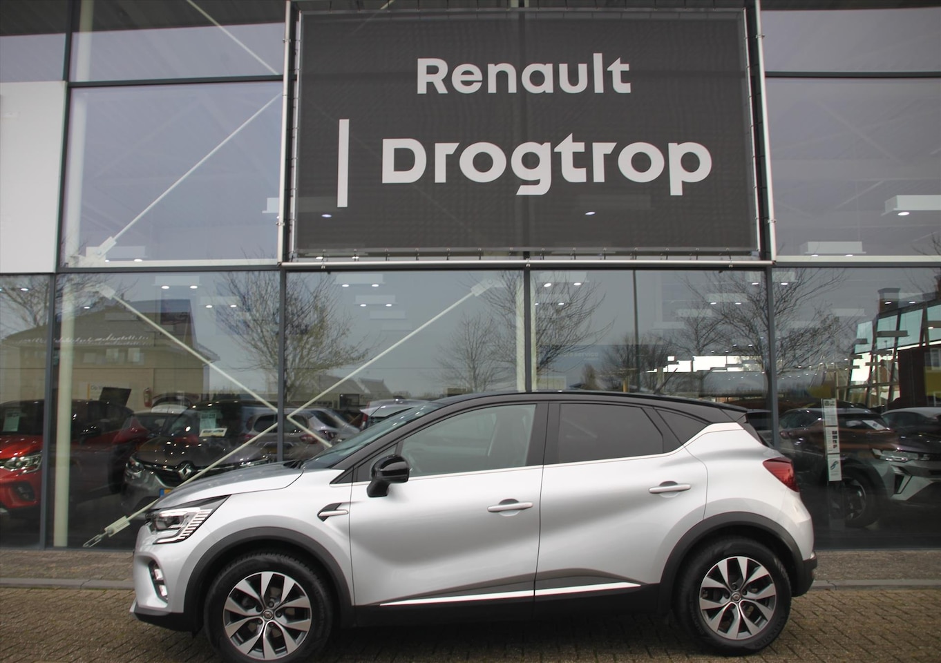 Renault Captur - 100PK-INTENS-34DKM-NAVI-CAMERA-CRUISE-LMV- - AutoWereld.nl