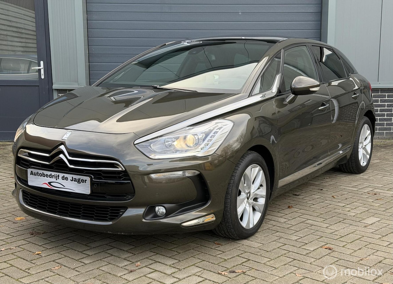 Citroën DS5 - 1.6 THP Chic 1.6 THP Chic - AutoWereld.nl