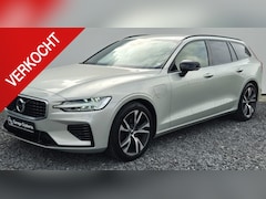Volvo V60 - 2.0 T6 Twin Engine AWD R-Design 18" Wielen - Park Assist - Intellisafe Surround - Climate
