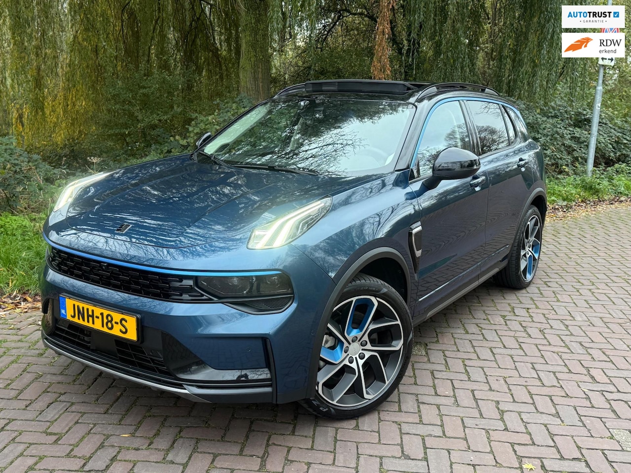 Lynk & Co 01 - 1.5 1 Eig b.j.6-2023 54000 km Panodak ,360 c Camera 20"lm - AutoWereld.nl
