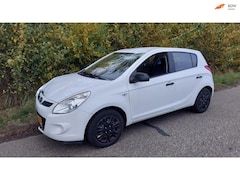 Hyundai i20 - 1.2i i-Motion SCHADEAUTO