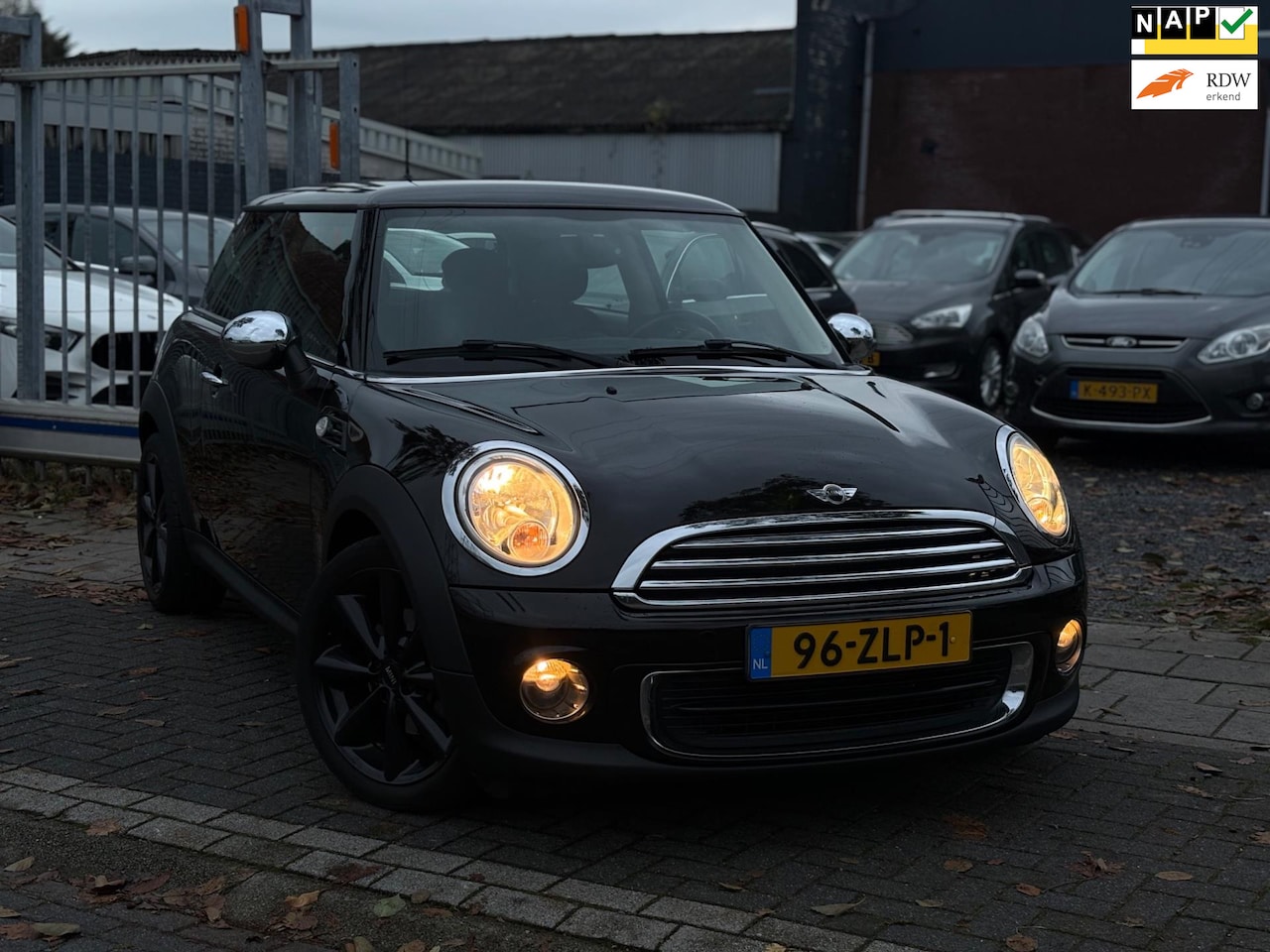 MINI One - Mini 1.6 Kite White | Navigatie | 17” LMV | Cruise control | Airco | Goed onderhouden!! - AutoWereld.nl