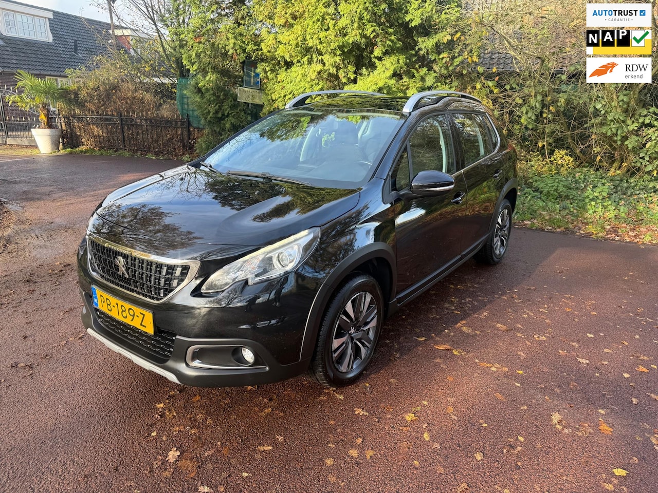 Peugeot 2008 - 1.2 PureTech Allure / Navi / Airco / Nap / pdc / LED - AutoWereld.nl