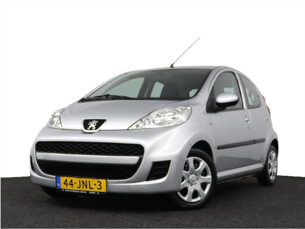 Peugeot 107 - 1.0 12V XS 5DRS AC/CV+AB/ELEK.RAMEN/TREKHAAK/99.000KM!! - AutoWereld.nl