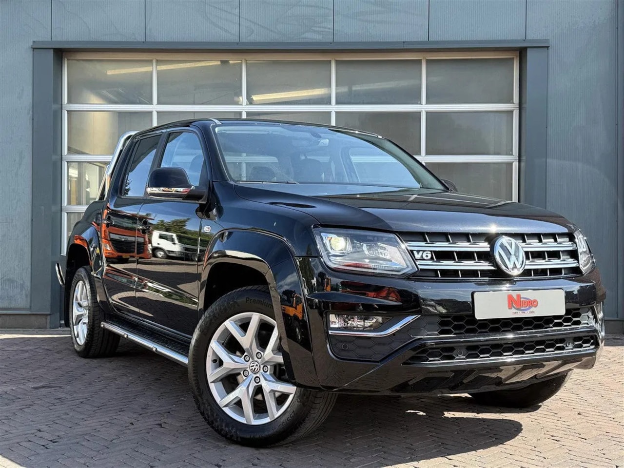 Volkswagen Amarok - 3.0 V6 TDI Be Trekker Dub Cab Geen Bijtelling Navi Apple Carplay Cam DSG Vol! - AutoWereld.nl