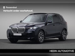 BMW X5 - xDrive50e M-Sport | Trekhaak | Harman Kardon | Glazen Panoramadak | Comfortstoelen | Soft