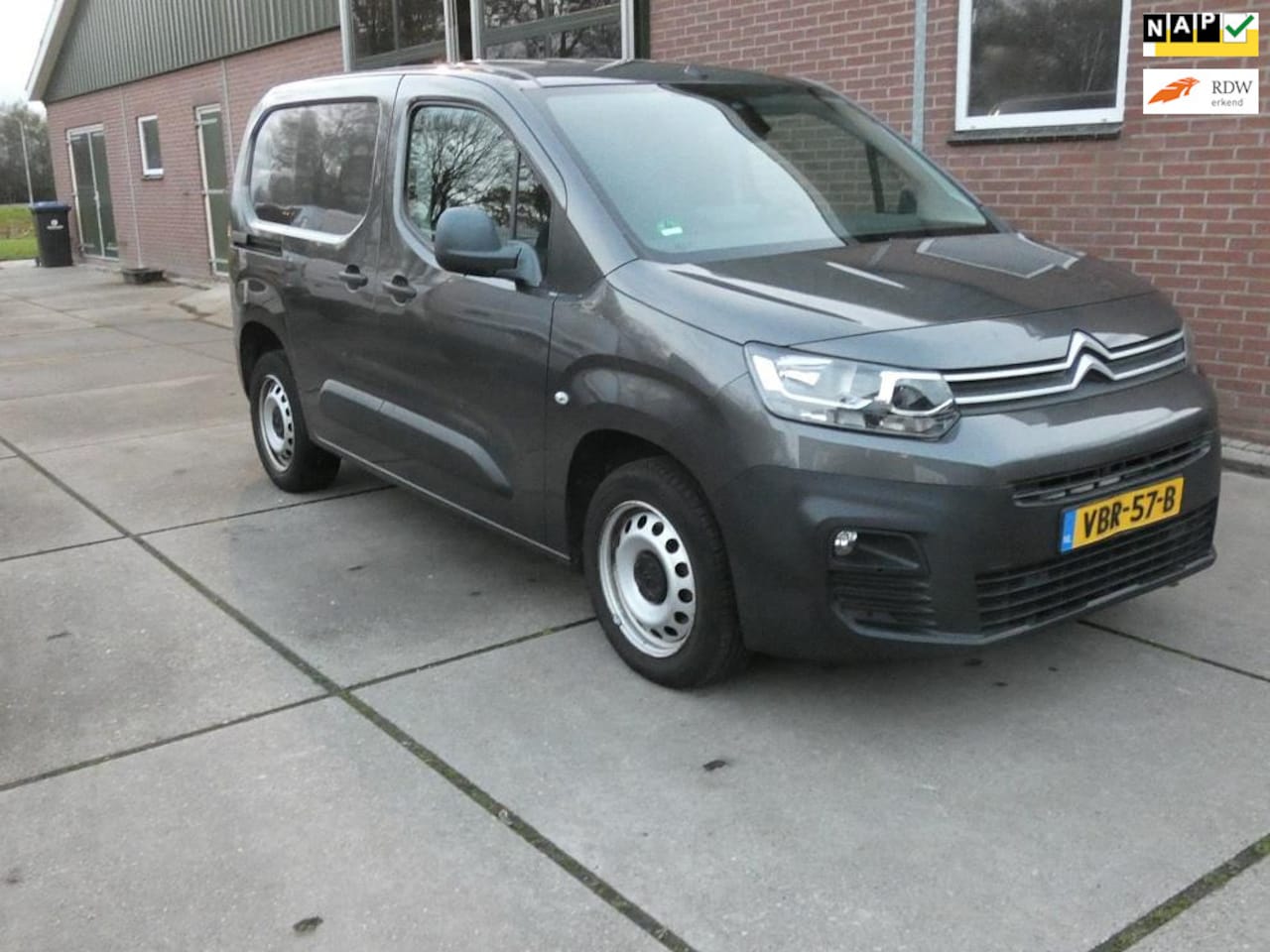Citroën Berlingo - 1.6 BlueHDI Club 99pk*navi/camera*3 zits* - AutoWereld.nl