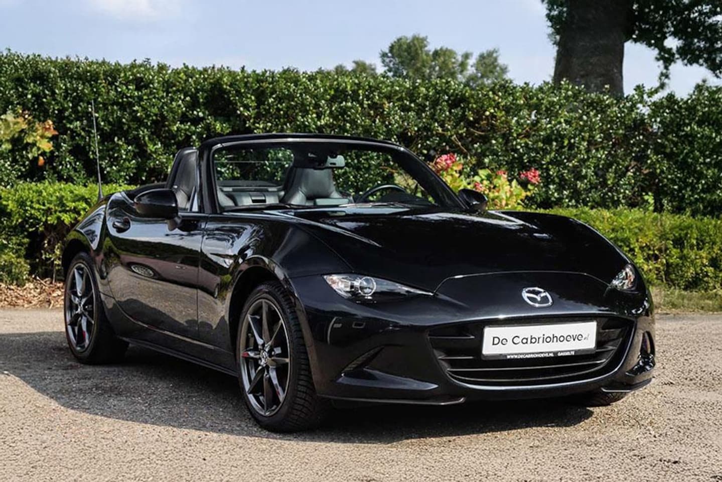Mazda MX-5 - ND 2.0l SkyActiv-G 184 GT-M Jet Black Mica - AutoWereld.nl