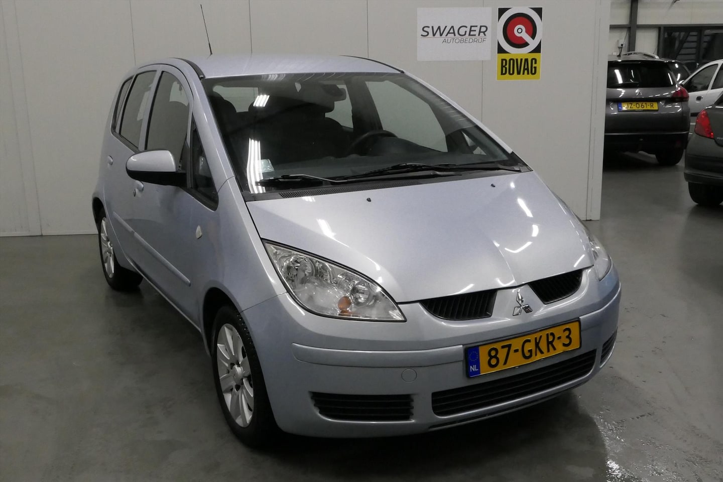 Mitsubishi Colt - 1.3 Automaat Invite Plus (Trekhaak&Goed onderhouden) - AutoWereld.nl