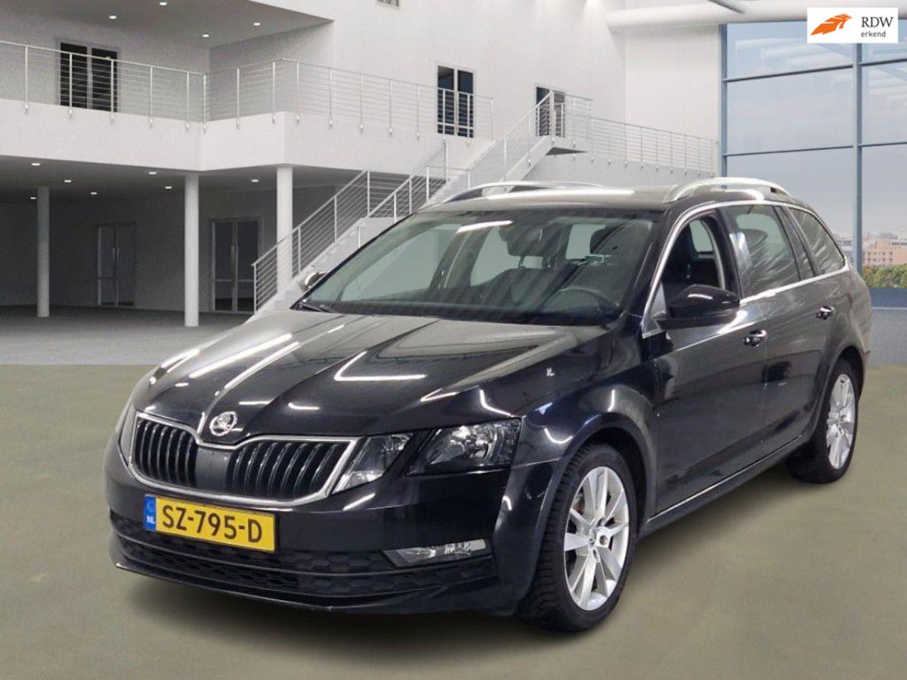 Skoda Octavia Combi - 1.4 TSI Greentech Clever Edition EXPORT - AutoWereld.nl