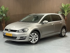 Volkswagen Golf - 1.2 TSI Trendline