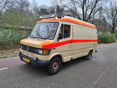 Mercedes-Benz 308 - Benzine 1980 163.000 KMS LANG HOOG NW APK