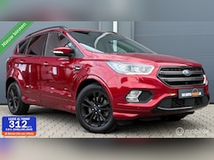 Ford Kuga - 1.5 EcoBoost ST Line Pano.dak/LED/Camera/Lane/Carplay