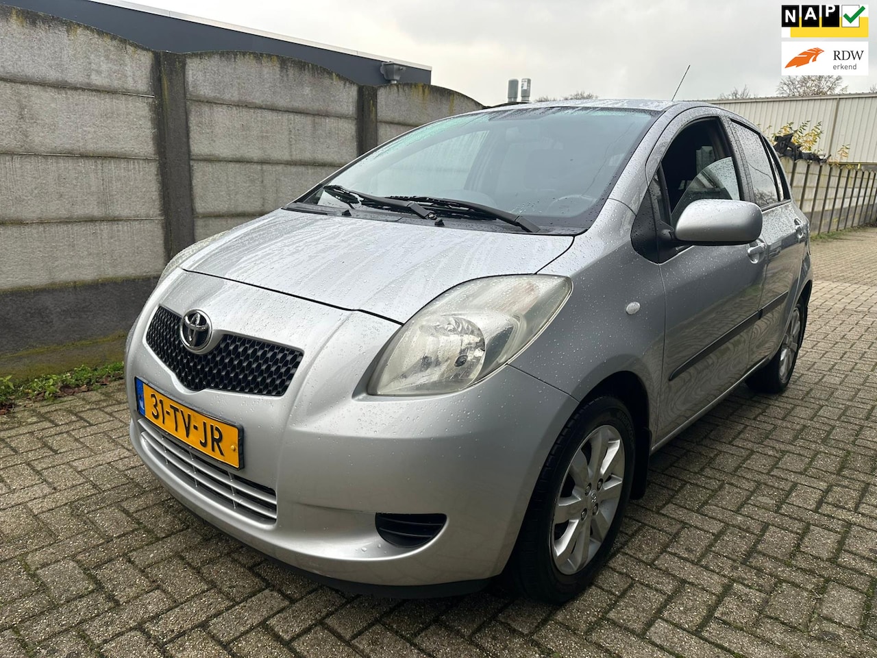 Toyota Yaris - 1.3 VVTi Sol MMT 5 DRS/ AUTOMAAT/ AIRCO! - AutoWereld.nl
