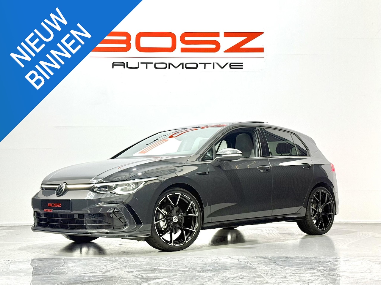Volkswagen Golf - 8 1.5 eTSI R-Line DSG PANO ACC SFEER IQ BLIND - AutoWereld.nl