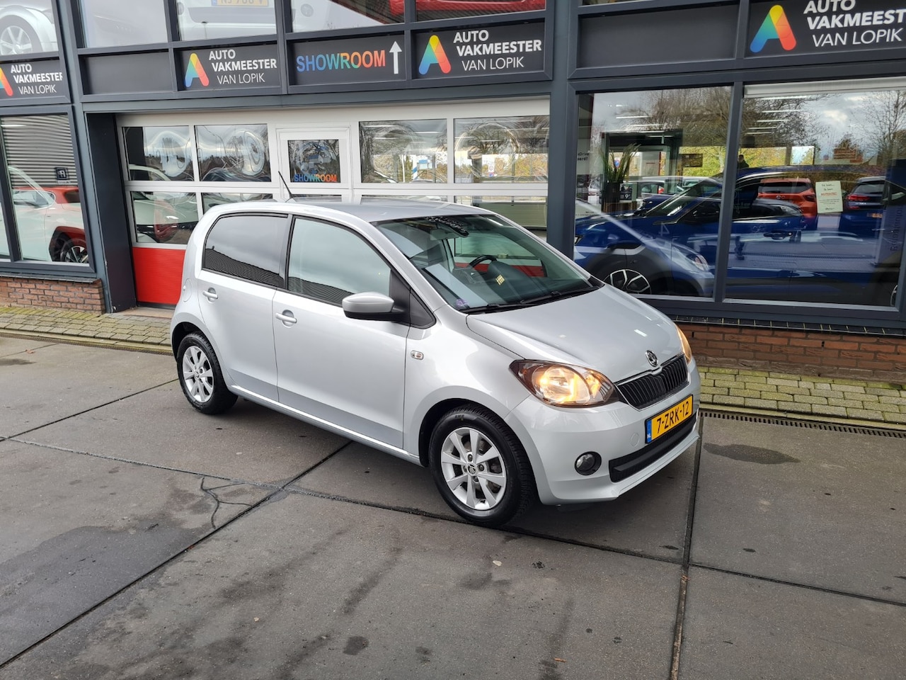 Skoda Citigo - 1.0 60pk 5D Edition Bluetooth Cruise contr Alu velg All-in prijs + 3mnd garantie! - AutoWereld.nl
