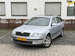 Skoda Octavia Combi - 1.8 TSI Elegance Attractive Business NAP APK TREKHAAK