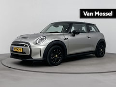 MINI Mini-Electric - Classic 33 kWh 184PK | Navigatie | Stoelverwarming | Parkeersensoren | Climate Control | A