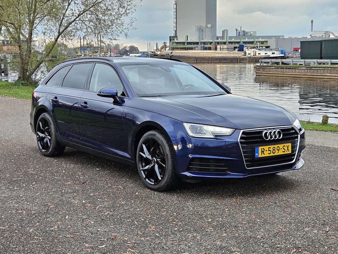 Audi A4 Avant - 35 TFSI Design Pro Line Plus Navi/Aut/Trekhaak/virtual cockpit - AutoWereld.nl