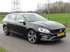 Volvo V60 - 2.0 T3 R-Design Full LED I LEER I 17"VELGEN I TREKHAAK