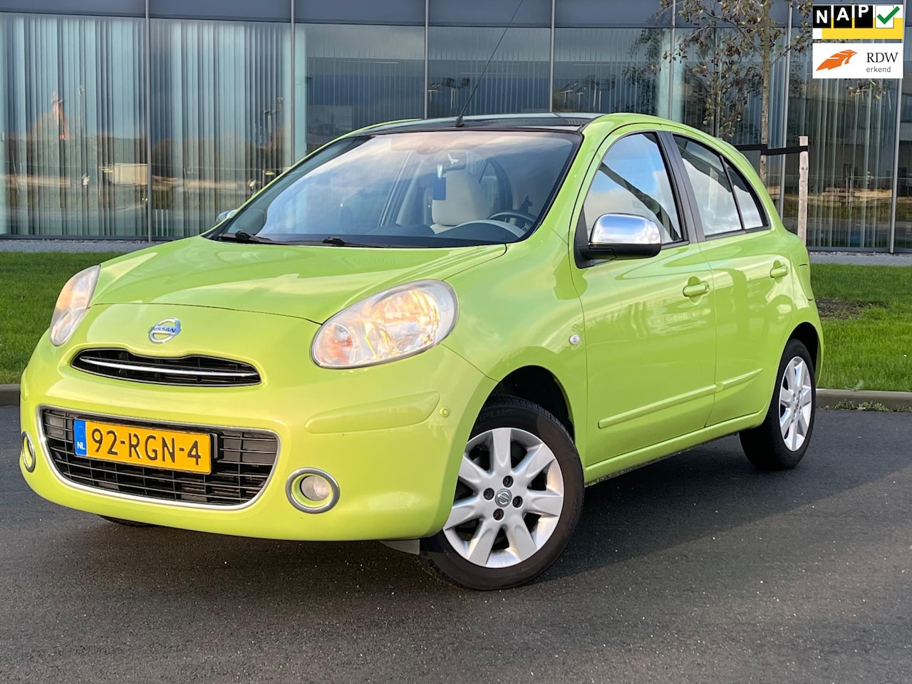 Nissan Micra - 1.2 Tekna FULL OPTION PANO NAP - AutoWereld.nl