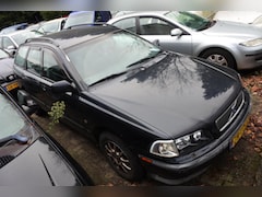 Volvo V40 - 1.8 Europa nw apk 6-11-2026 airco trekhaak goed rijdend