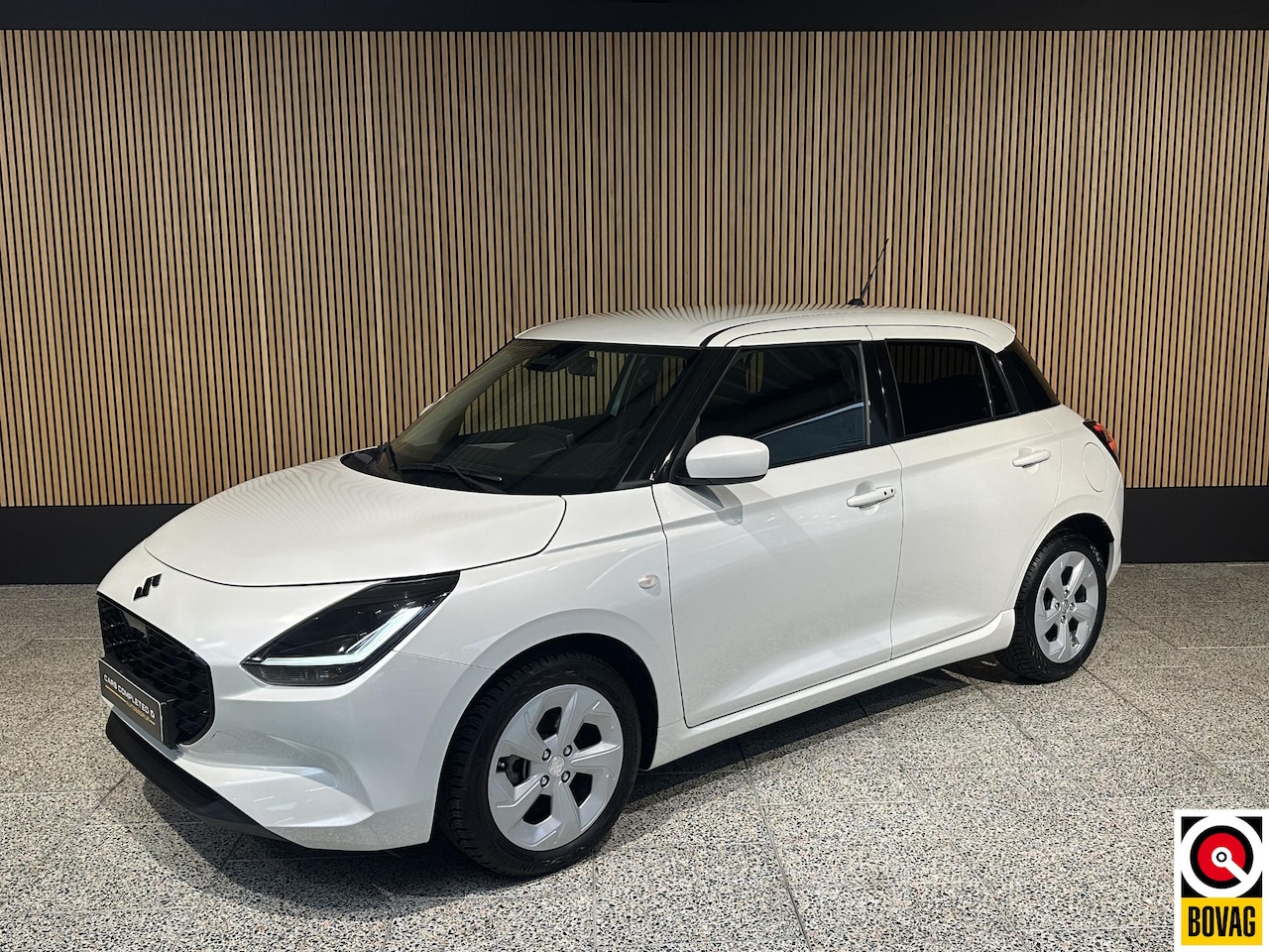 Suzuki Swift - 1.2 Select Smart Hybrid Camera | Stoelverwarming | Carplay - AutoWereld.nl