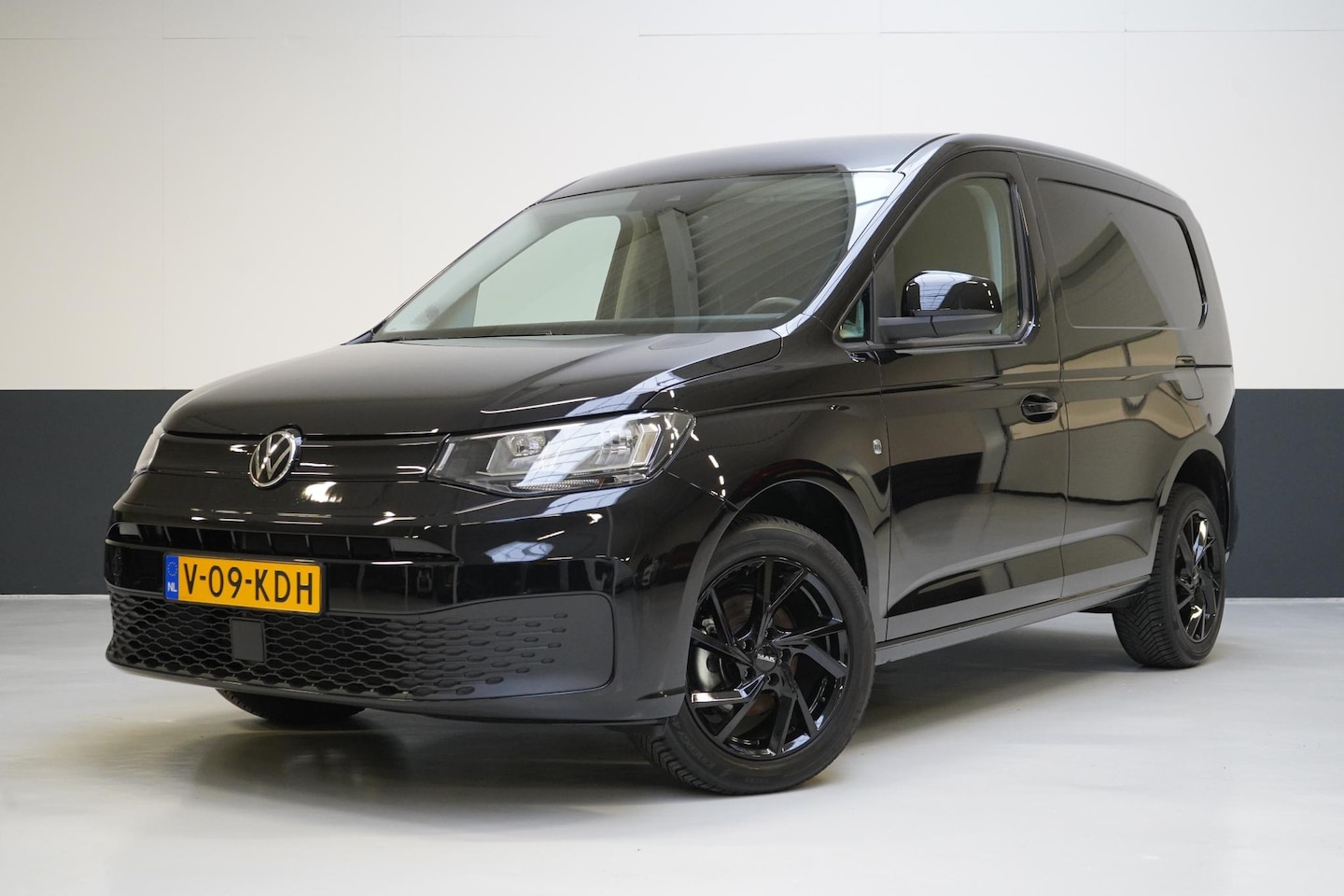 Volkswagen Caddy Cargo - 2.0 TDi 100pk Trend | Schuifdeur | Achterdeuren | Airconditioning | Cruise control | - AutoWereld.nl