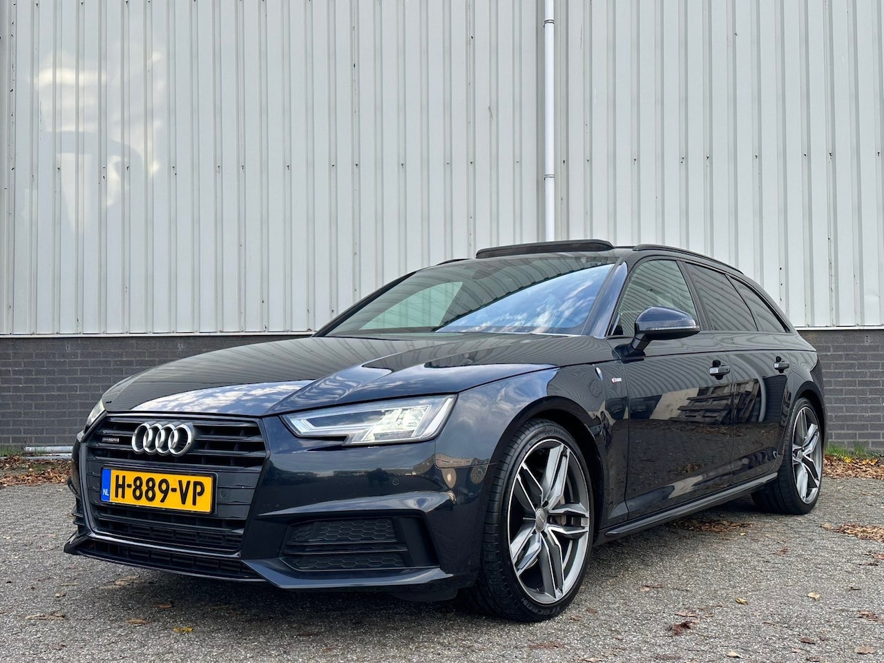 Audi A4 Avant - 3.0 TDI quattro / Full! / Sport / S - Line - AutoWereld.nl