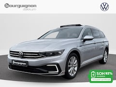 Volkswagen Passat Variant - 1.4 TSI PHEV GTE | Pano Dak | Leder | Trekhaak | 218 pk | SOH 92% |