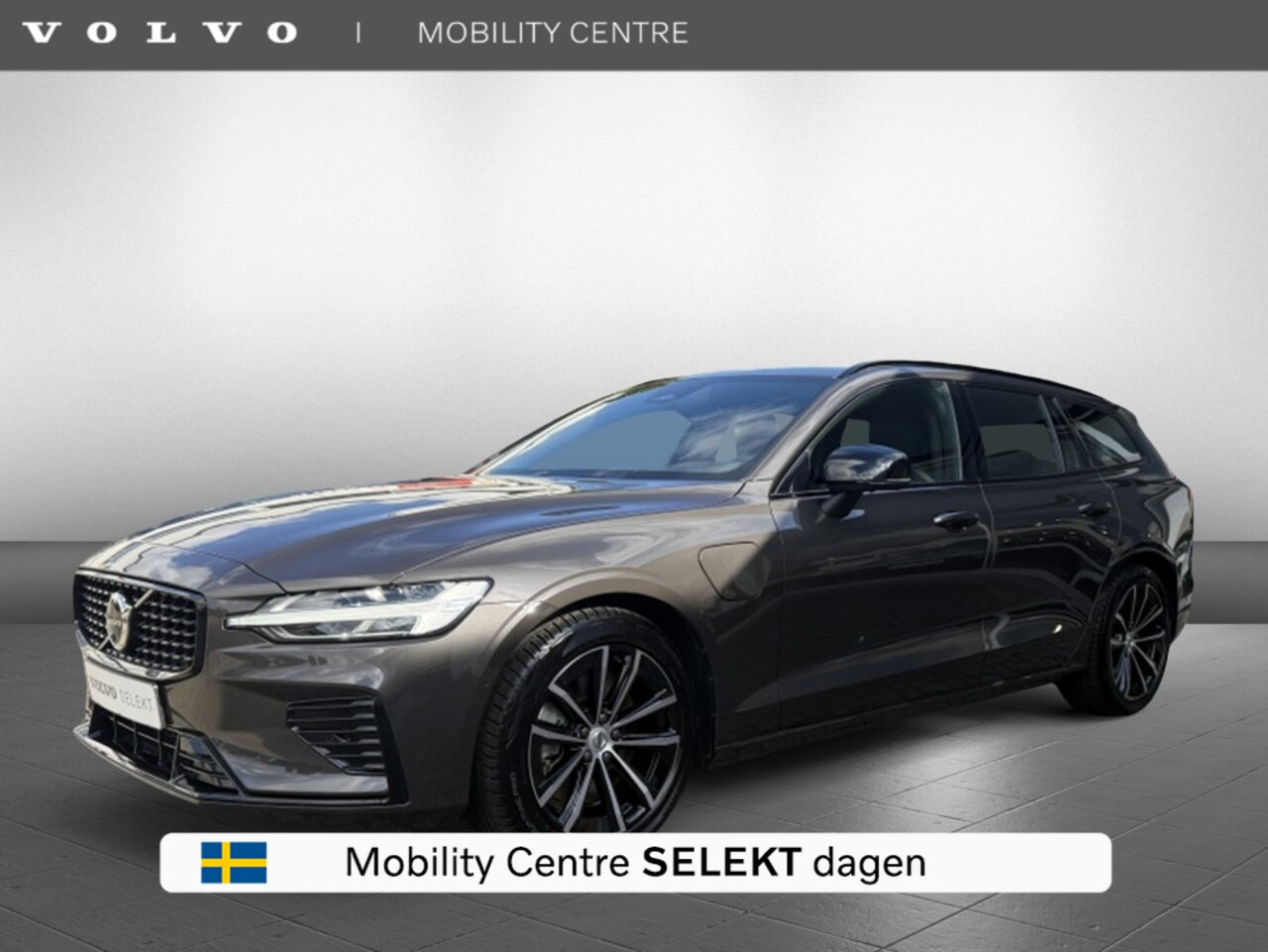 Volvo V60 - T6 AWD + Dark | H&K Audio | Trekhaak | Panodak - AutoWereld.nl