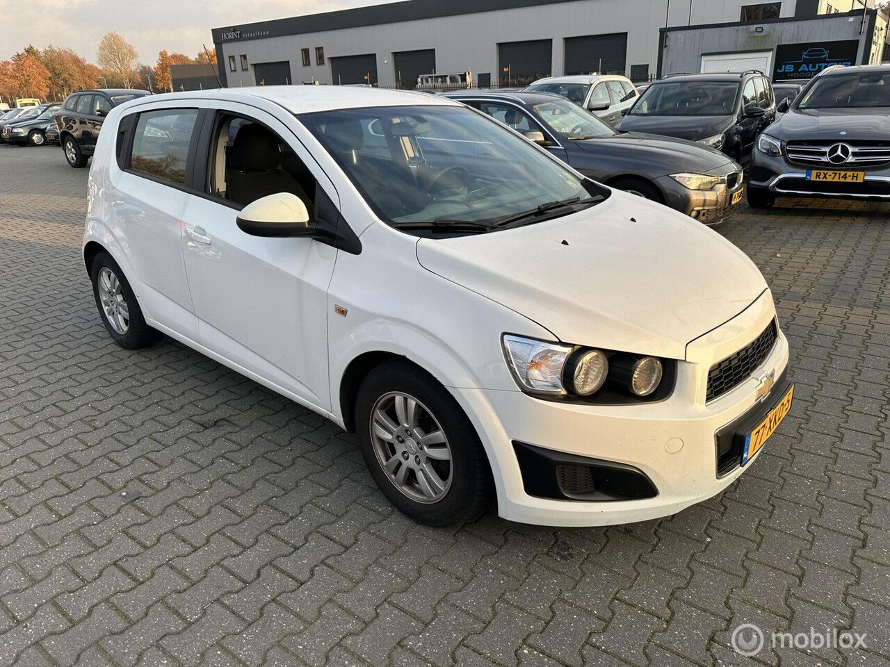 CHEVROLET AVEO