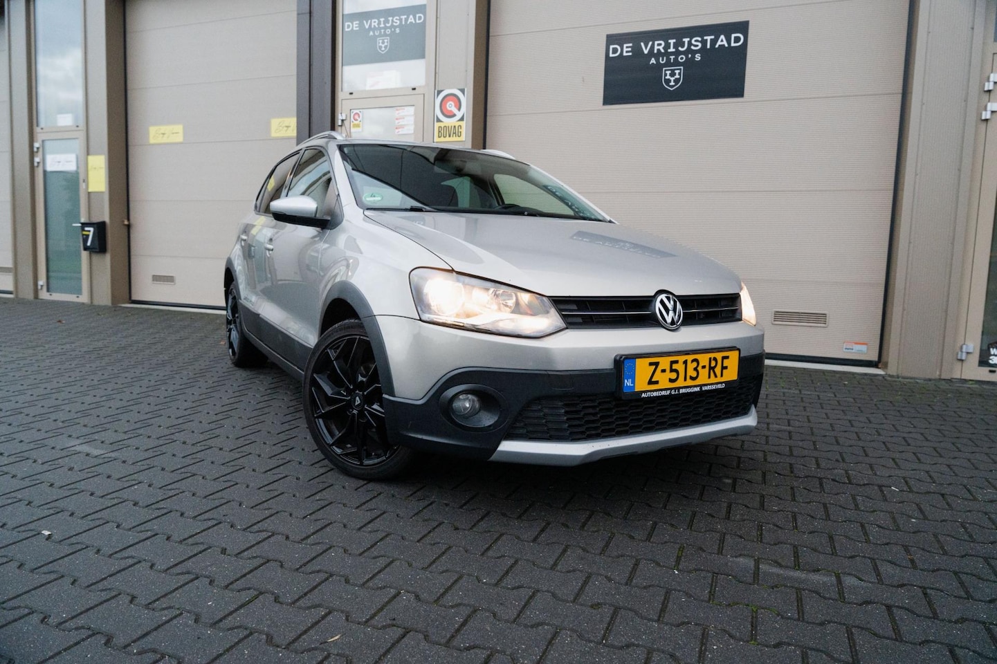 Volkswagen Polo - 1.2 TSI Highline Cross - AutoWereld.nl