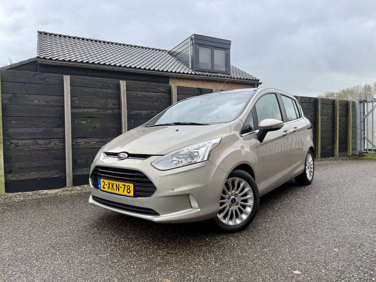 Ford B-Max - 1.0 EcoBoost Titanium distributie nieuw - AutoWereld.nl
