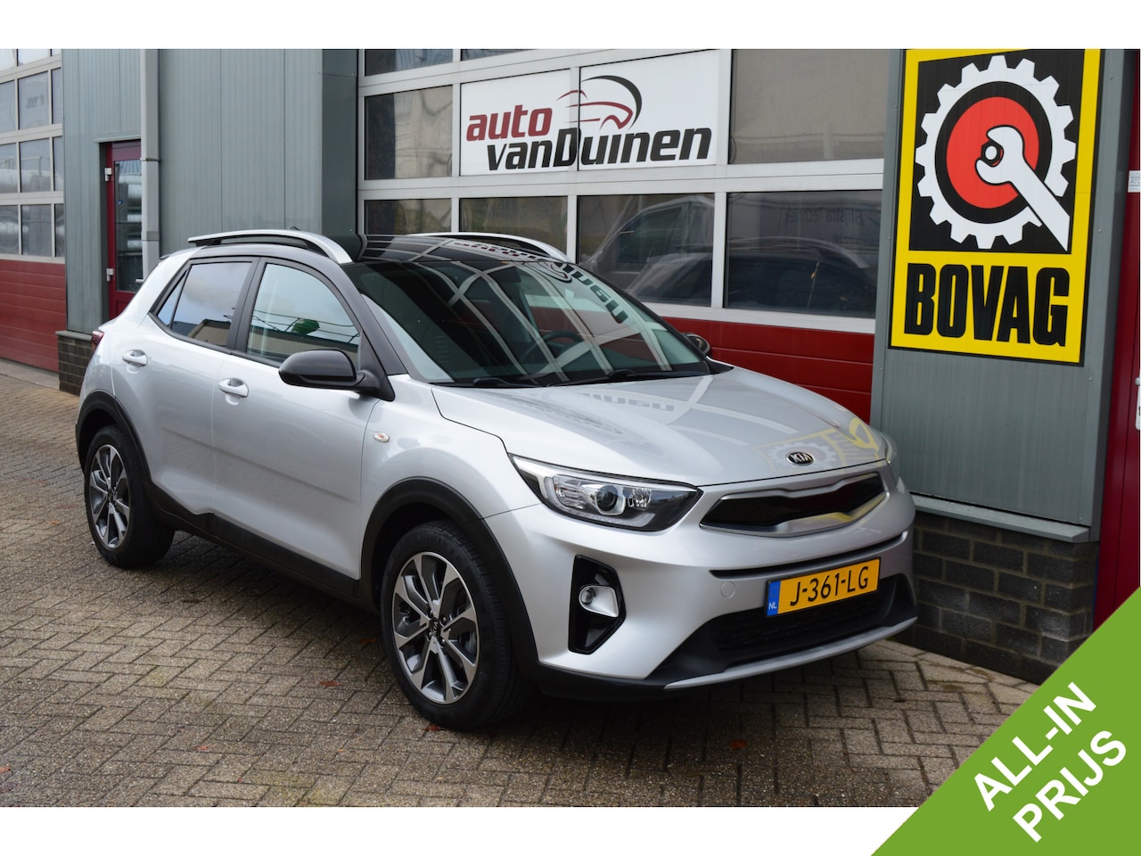 Kia Stonic - 1.0 T-GDi Sports Edition O.a: PDC, Camera, Airco, Navi, Cruise, Carplay, Etc. All-in prijs - AutoWereld.nl