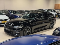 BMW 3-serie Touring - 330e M-Pakket, Pano, Apple Carplay, Voll Led, Navi, Hud, Cam, Private Glas, Shadow Line, D