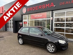 Volkswagen Polo - 1.2-12V Trendline CLIMATE * NIEUWE APK