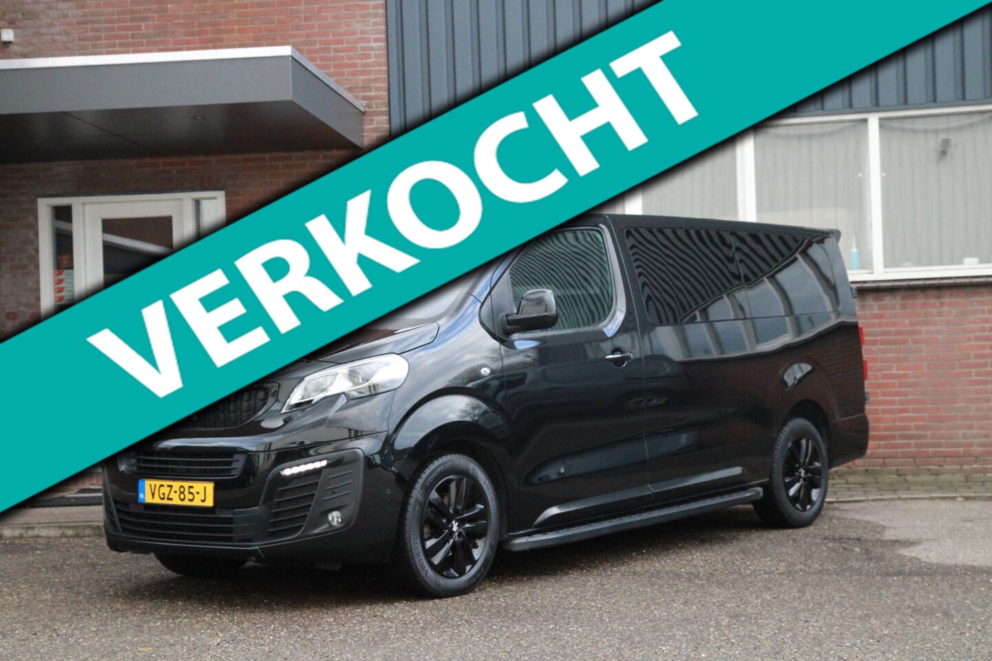 Peugeot Expert - 2.0 BlueHDI 180PK Automaat Long Sport / Camera / Trekhaak / app connect - AutoWereld.nl