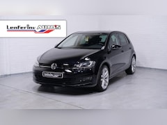 Volkswagen Golf - 2.0 TDI Highline Navi 18Inch Durban Comfortpakket Winterpakket Massagestoel Half leder PDC