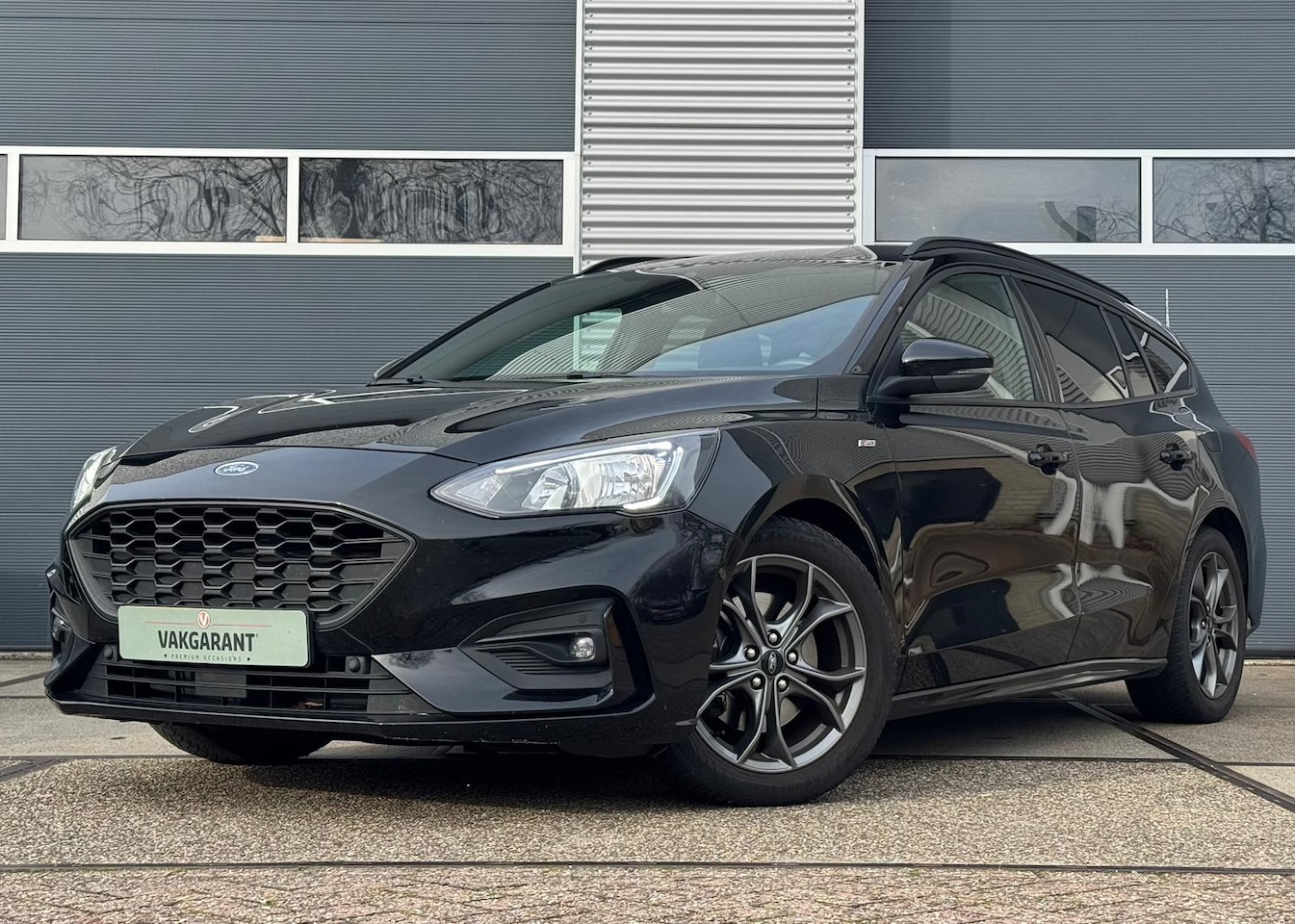 Ford Focus Wagon - 1.5 EcoBoost Titanium Business |Camera |Stoel/Stuurverw. - AutoWereld.nl