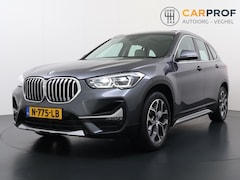 BMW X1 - sDrive18i Business Edition Plus X-Line | Panorama Dak | Dealer Onderhouden | Camera |