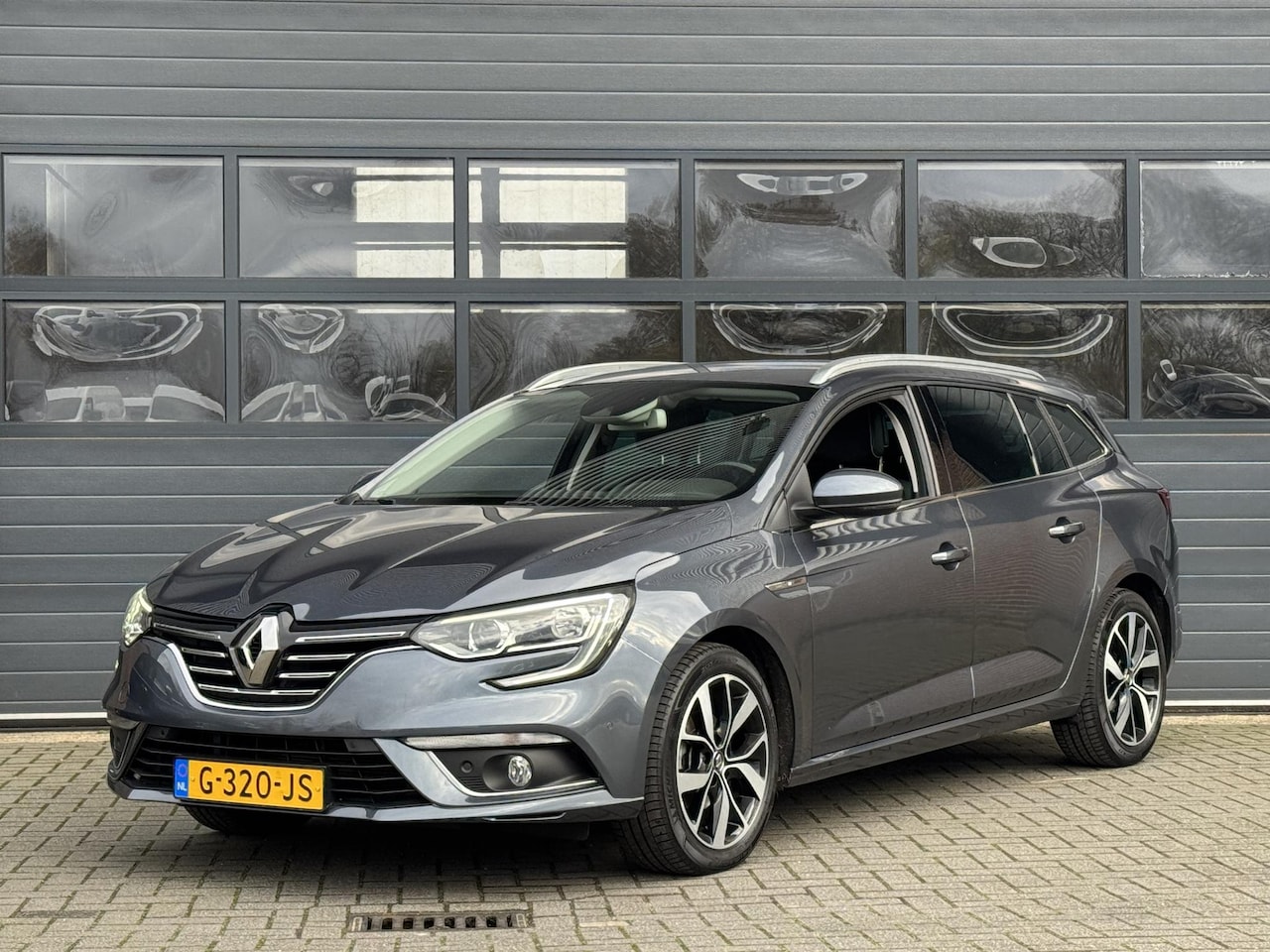 Renault Mégane Estate - 1.3 TCE BOSE I CLIMATE CONTROL I CRUISE CONTROL I NAVIGATIE I APPLE CARPLAY - AutoWereld.nl