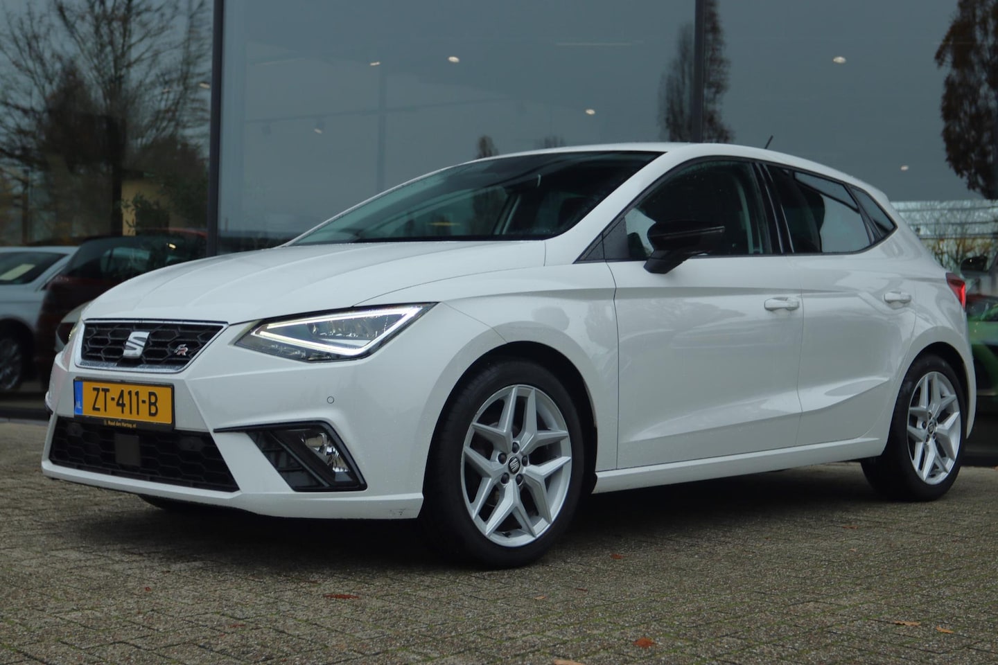 SEAT Ibiza - 1.0 TSI FR BUSINESS INTENSE | LED | CARPLAY | CAMERA | NAVI | CRUISE - AutoWereld.nl