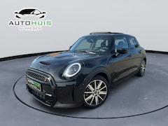 MINI Cooper S - 2.0 Classic Trim Panoramadak Head up Lederen bekleding Carbon Harman kardon