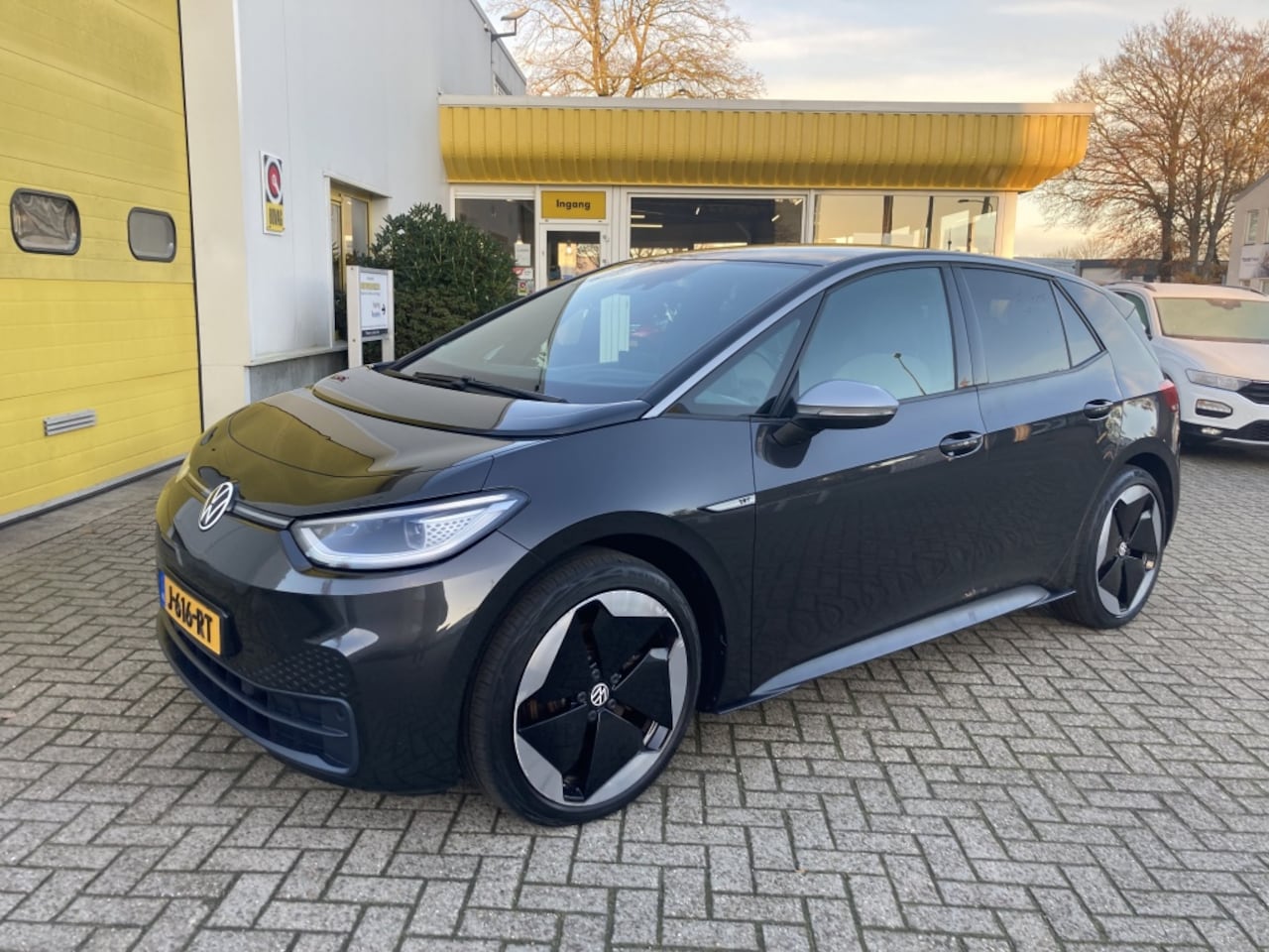 Volkswagen ID.3 - First Max 58 kWh SOH 90% Panoramadak - AutoWereld.nl