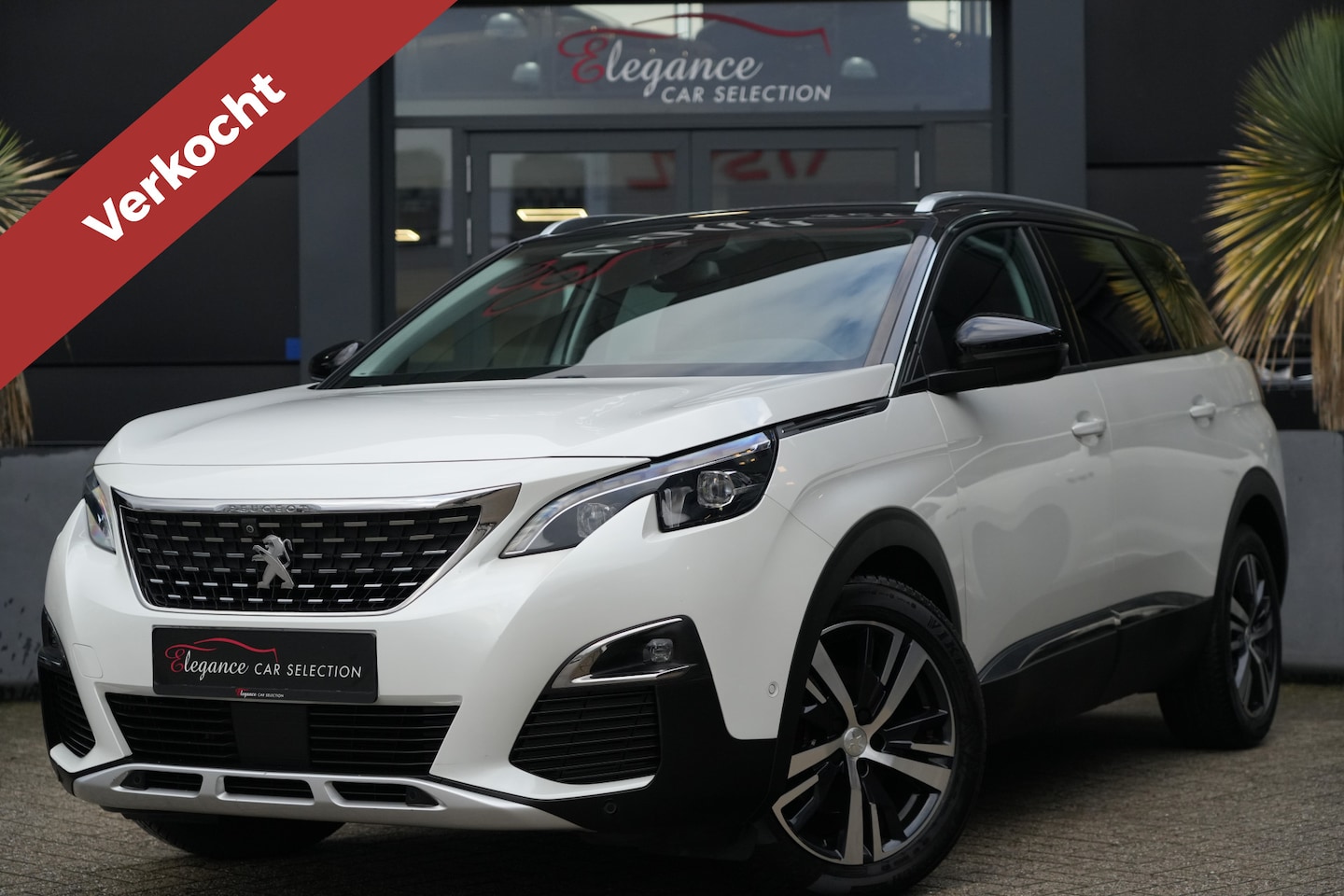 Peugeot 5008 - 1.6 PureTech GT-Line 7p 181pk Navigatie/360Camera/Stoelverwarming - AutoWereld.nl