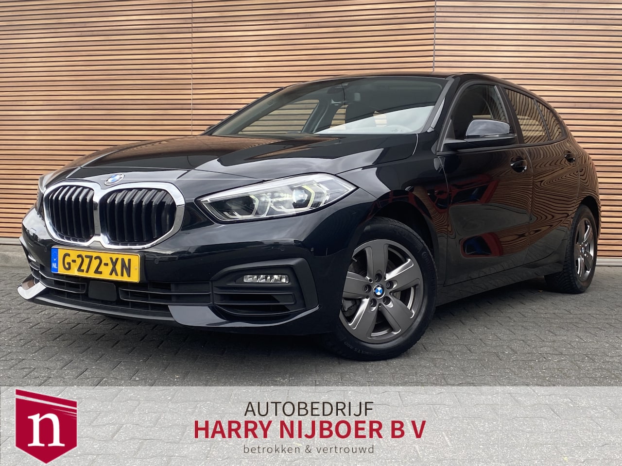 BMW 1-serie - 118i Executive Edition Lm velgen / Navigatie / Carplay - AutoWereld.nl